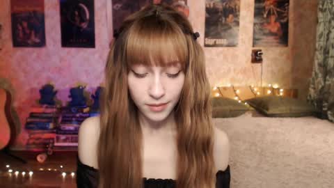 ellie_friendly online show from 12-18-24, 12:43
