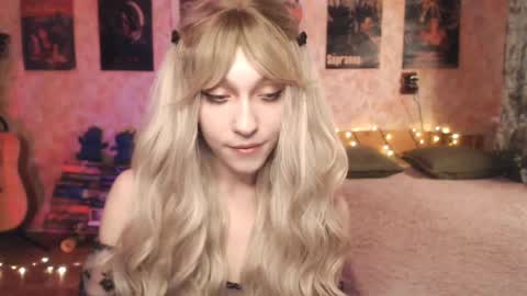 ellie_friendly online show from 01-11-25, 12:33