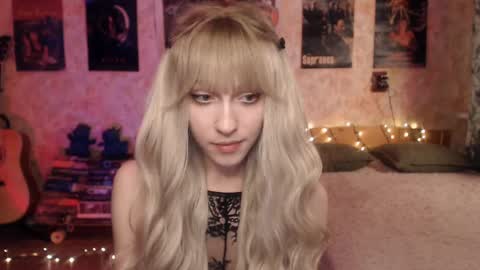 ellie_friendly online show from 01-30-25, 12:06