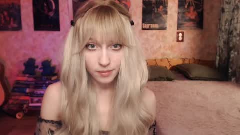 ellie_friendly online show from 02-12-25, 12:12