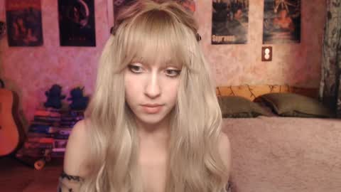 ellie_friendly online show from 02-20-25, 12:15
