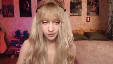 ellie_friendly online show from 03-08-25, 12:33