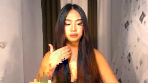 ellie online show from 12-14-25, 05:40