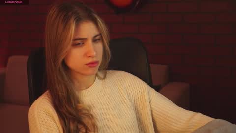 elliecutes online show from 01-13-25, 05:23