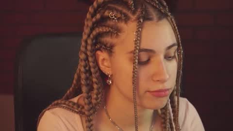 elliecutes online show from 02-12-25, 12:01