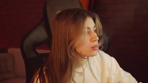 elliecutes online show from 02-17-25, 05:36