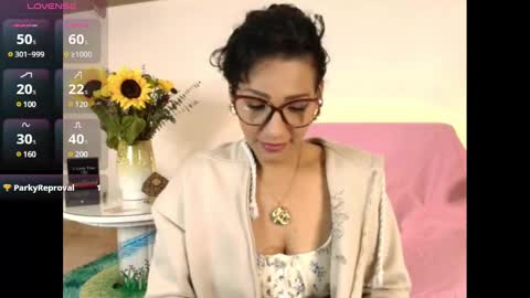 elliee1 online show from 02-18-25, 04:16