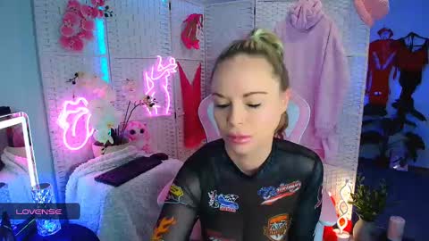 EllieKarr online show from 02-02-25, 08:51