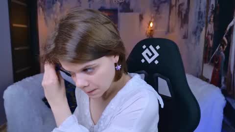 elliemurler online show from 11-26-25, 09:10