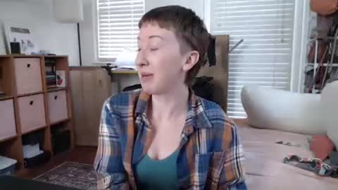 Ellie Rowyn online show from 01-16-26, 07:51