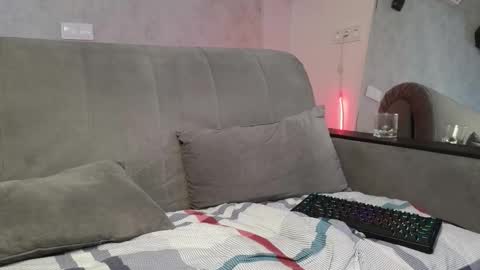 elliot_muscle04 online show from 01-31-26, 07:11