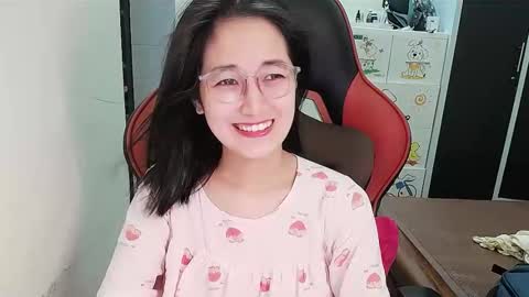 Snapshot of ellsa9x chatting on 09-17-25, 03:19 ellsa9x online show from 09-17-25, 03:19