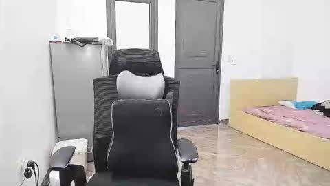 Snapshot of ellsa9x chatting on 12-04-25, 03:27 ellsa9x online show from 12-04-25, 03:27