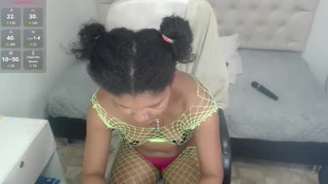 Elly online show from 10-31-25, 09:49