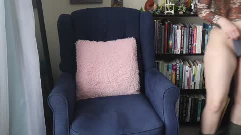 Snapshot of ellynaomi chatting on 01-10-25, 07:21 Elly Naomi online show from 01-10-25, 07:21