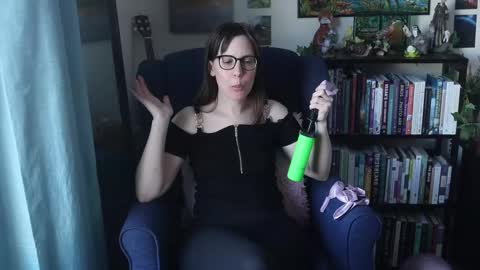 Snapshot of ellynaomi chatting on 02-21-25, 10:15 Elly Naomi online show from 02-21-25, 10:15