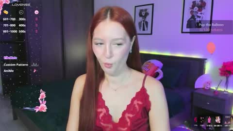 Snapshot of ellypeach chatting on 10-01-25, 12:22 EllyPeach online show from 10-01-25, 12:22