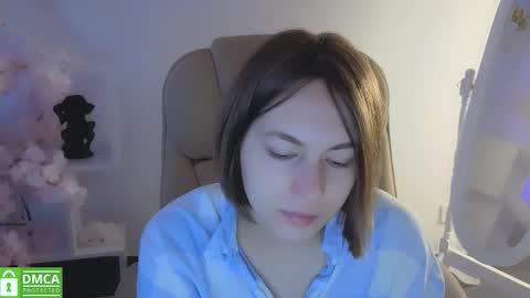 Snapshot of elma_lily chatting on 09-27-25, 06:18 elma_lily online show from 09-27-25, 06:18