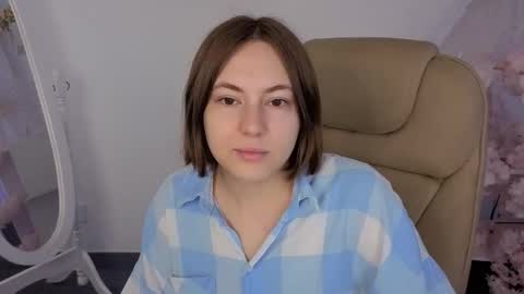 Snapshot of elma_lily chatting on 09-28-25, 06:41 elma_lily online show from 09-28-25, 06:41