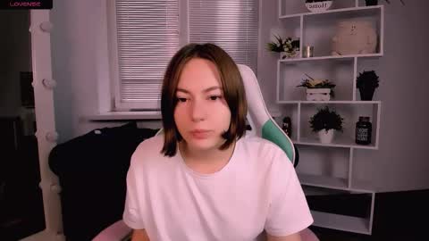 Snapshot of elma_lily chatting on 10-16-25, 05:19 elma_lily online show from 10-16-25, 05:19