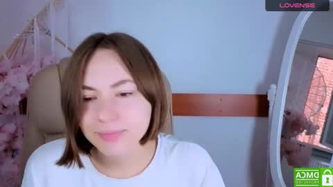 Snapshot of elma_lily chatting on 10-18-25, 05:54 elma_lily online show from 10-18-25, 05:54