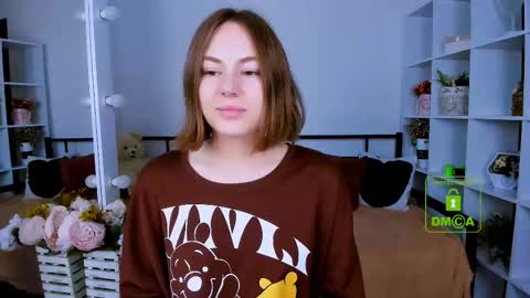 Snapshot of elma_lily chatting on 11-21-25, 06:45 elma_lily online show from 11-21-25, 06:45