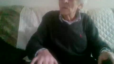 elmo191271 online show from 03-18-26, 09:34