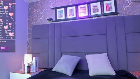 Elodie  online show from 10-07-25, 08:50