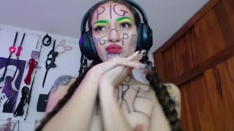 Chelsea  Please help me to reach 100 thumbs up online show from 02-15-25, 11:03