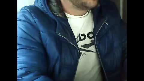 elpeladilla online show from 11-22-25, 03:44