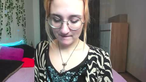 Snapshot of elsa_hot_here chatting on 12-23-24, 02:56 Elsa online show from 12-23-24, 02:56