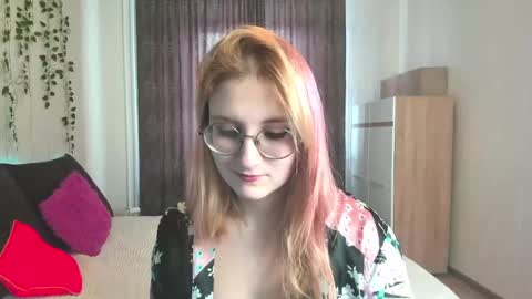 Snapshot of elsa_hot_here chatting on 01-29-25, 07:04 Elsa online show from 01-29-25, 07:04
