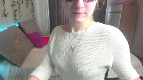 Snapshot of elsa_hot_here chatting on 02-08-25, 04:03 Elsa online show from 02-08-25, 04:03