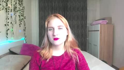 Snapshot of elsa_hot_here chatting on 02-10-25, 01:01 Elsa online show from 02-10-25, 01:01