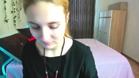 Snapshot of elsa_hot_here chatting on 02-17-25, 02:42 Elsa online show from 02-17-25, 02:42