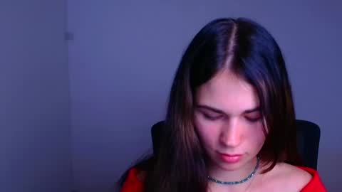 Snapshot of elsa_mur chatting on 12-12-24, 07:59 Elsa online show from 12-12-24, 07:59