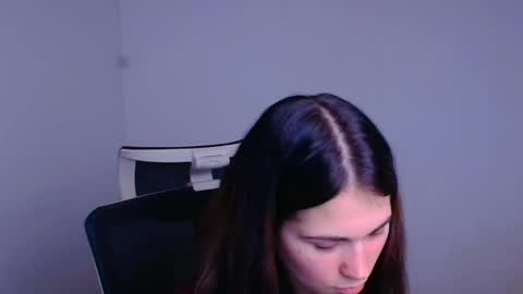 Snapshot of elsa_mur chatting on 12-13-24, 10:34 Elsa online show from 12-13-24, 10:34