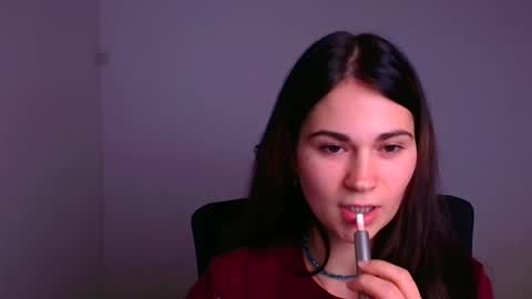 Snapshot of elsa_mur chatting on 12-18-24, 10:24 Elsa online show from 12-18-24, 10:24