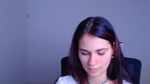 Snapshot of elsa_mur chatting on 12-20-24, 10:22 Elsa online show from 12-20-24, 10:22