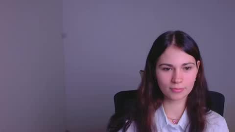 Snapshot of elsa_mur chatting on 12-28-24, 07:01 Elsa online show from 12-28-24, 07:01