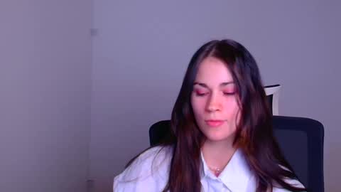 Snapshot of elsa_mur chatting on 01-22-25, 07:34 Elsa online show from 01-22-25, 07:34