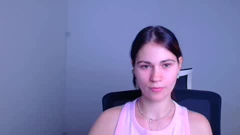 Snapshot of elsa_mur chatting on 01-23-25, 07:18 Elsa online show from 01-23-25, 07:18