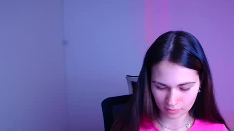 Snapshot of elsa_mur chatting on 02-05-25, 08:14 Elsa online show from 02-05-25, 08:14