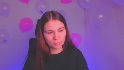Snapshot of elsa_mur chatting on 02-13-25, 08:24 Elsa online show from 02-13-25, 08:24