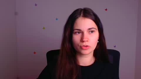 Snapshot of elsa_mur chatting on 02-22-25, 07:47 Elsa online show from 02-22-25, 07:47