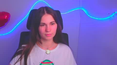 Snapshot of elsa_mur chatting on 02-23-25, 11:14 Elsa online show from 02-23-25, 11:14