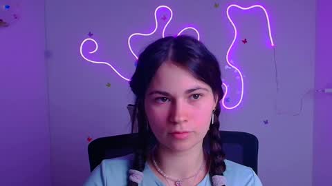 Snapshot of elsa_mur chatting on 03-04-25, 08:27 Elsa online show from 03-04-25, 08:27