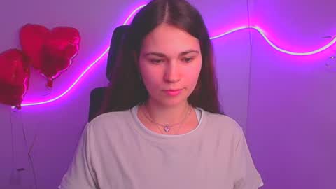 Snapshot of elsa_mur chatting on 03-09-25, 07:37 Elsa online show from 03-09-25, 07:37