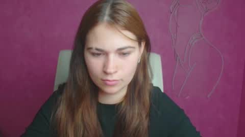 Snapshot of elsa_mur chatting on 09-19-25, 06:26 Elsa online show from 09-19-25, 06:26