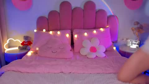 Michelle online show from 02-09-25, 08:13